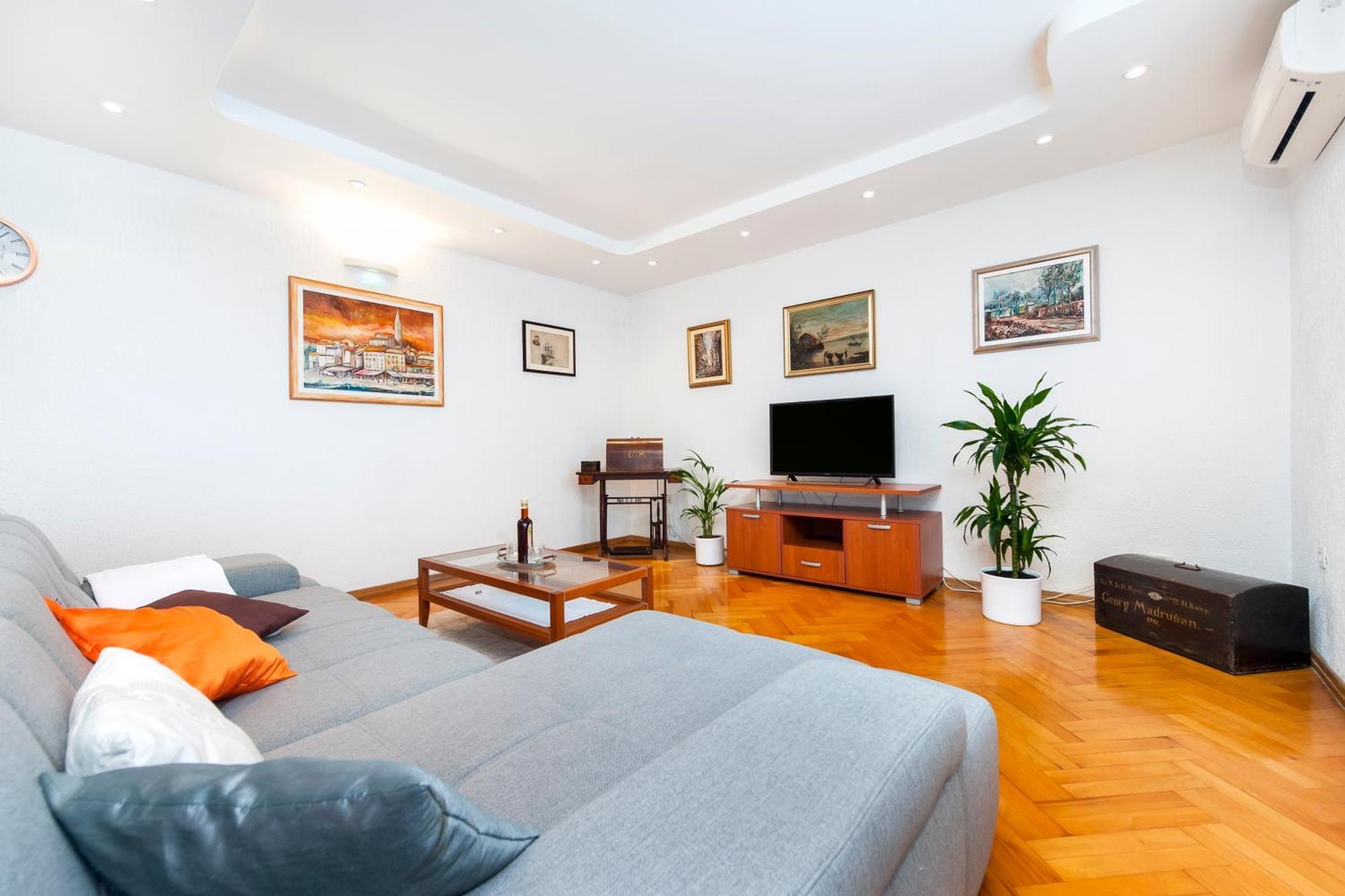 Apartments Carmelo Rovinj Exterior photo
